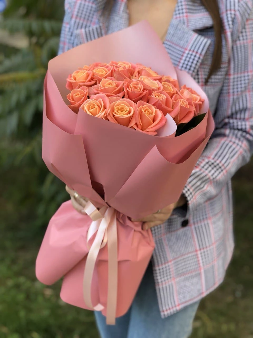 Картинка Букет из 25 роз "Принцесса " 80 см