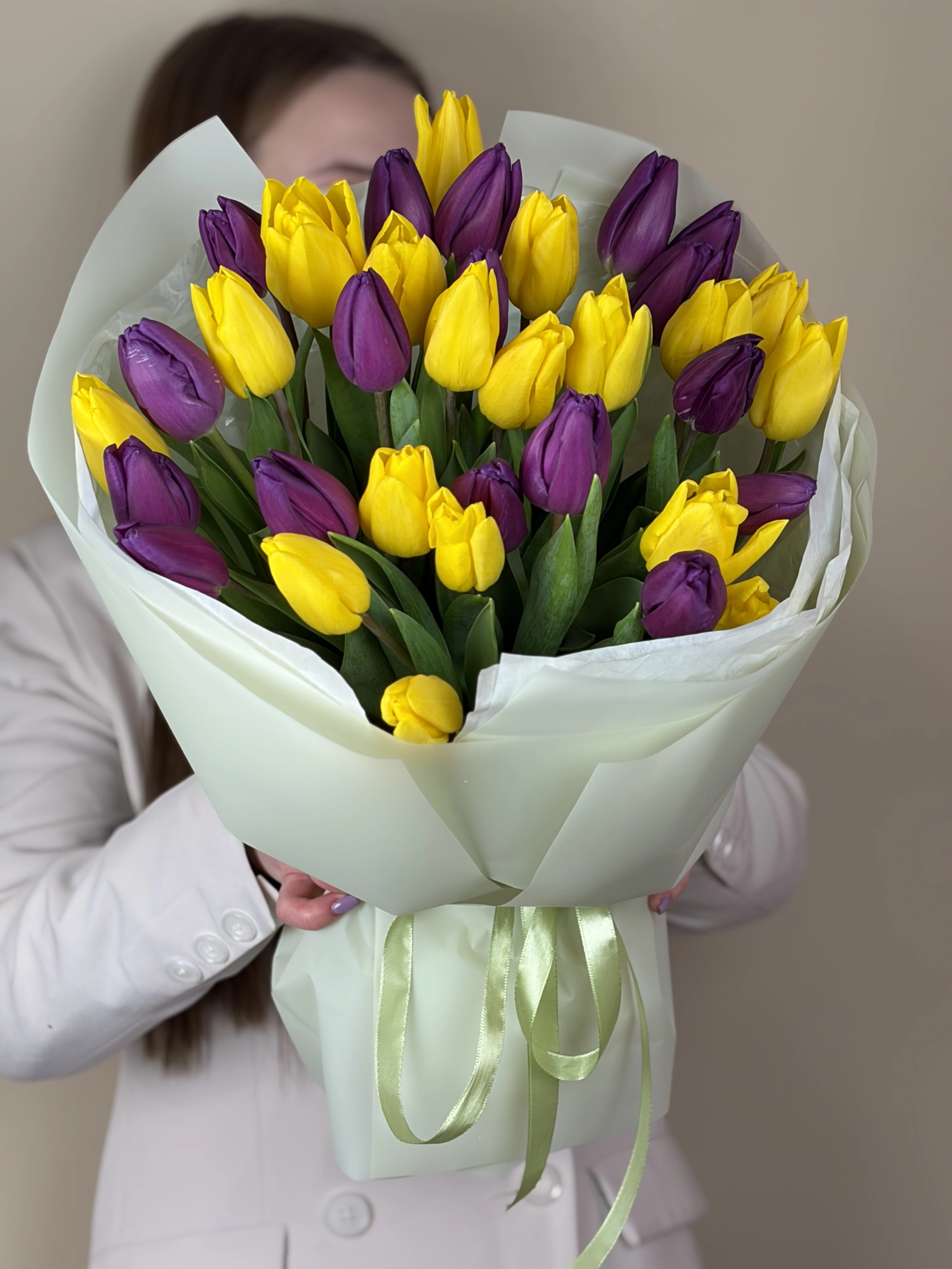 Картинка Букет из 35 тюльпанов "Королевское Танго"