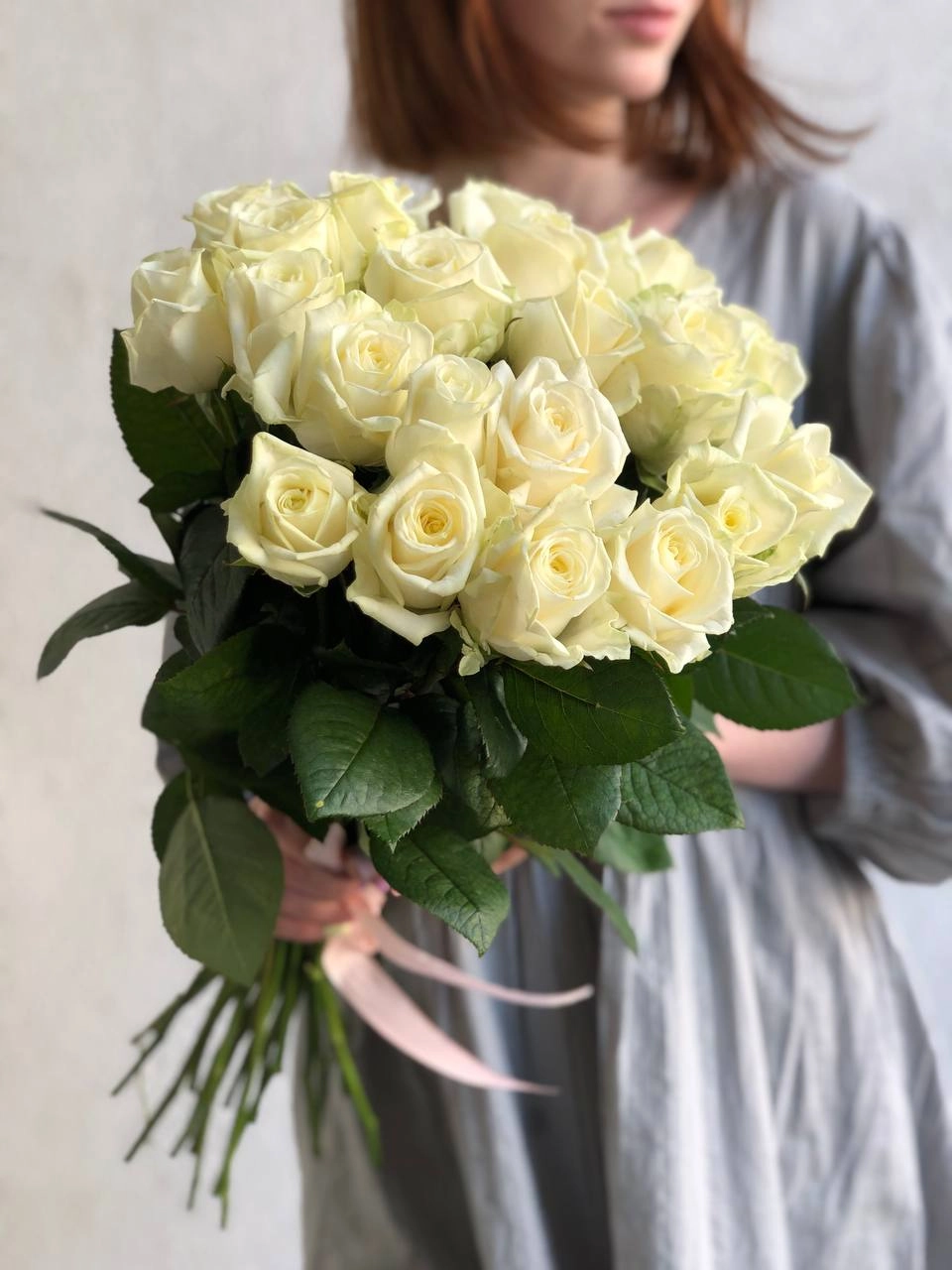 Картинка Букет из 21 розы "Очарование" 50 см