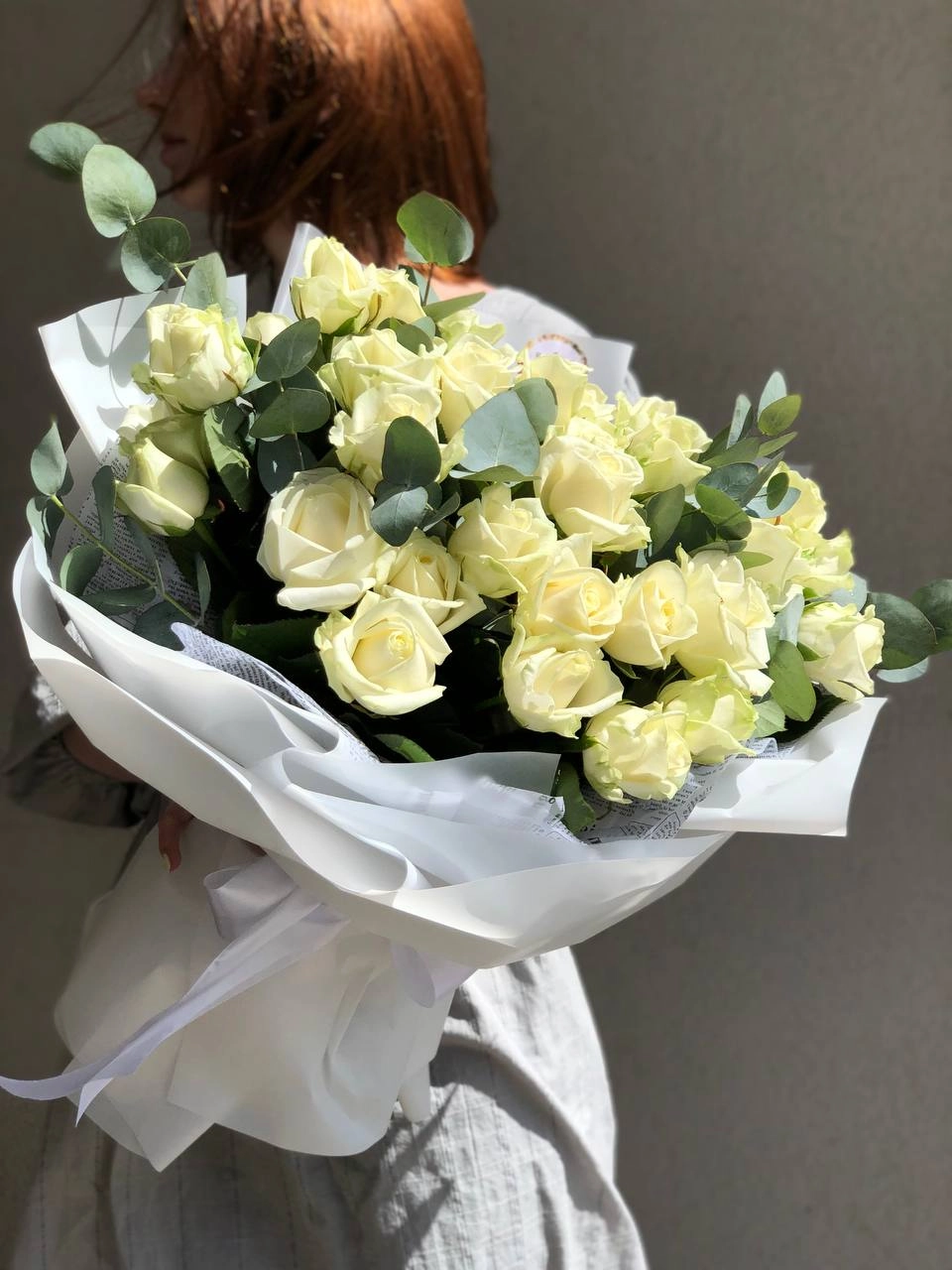 Картинка Букет из 31 роз "Айсберг " 80 см