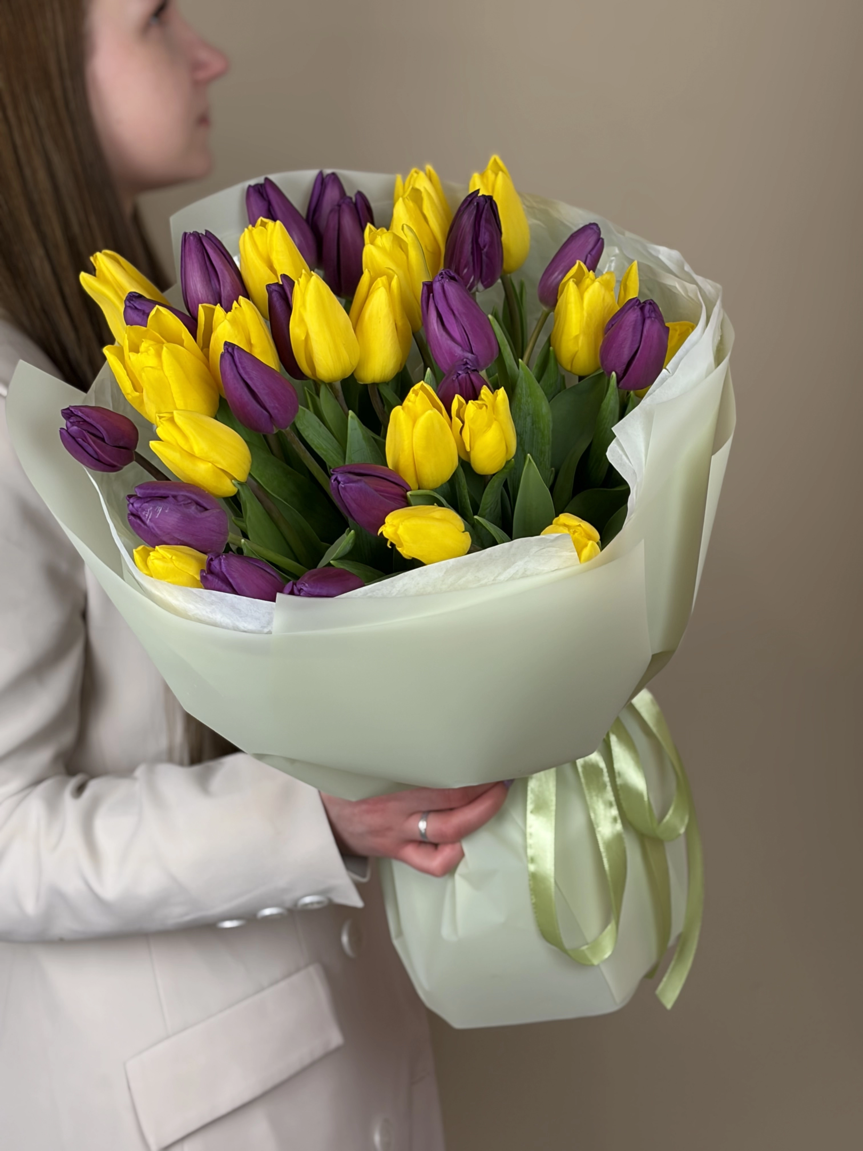 Картинка Букет из 35 тюльпанов "Королевское Танго"