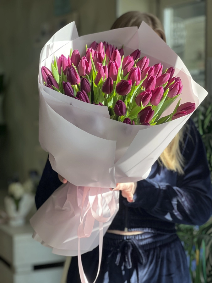 Картинка Букет из 41 фиолетового тюльпана "Лаванда"