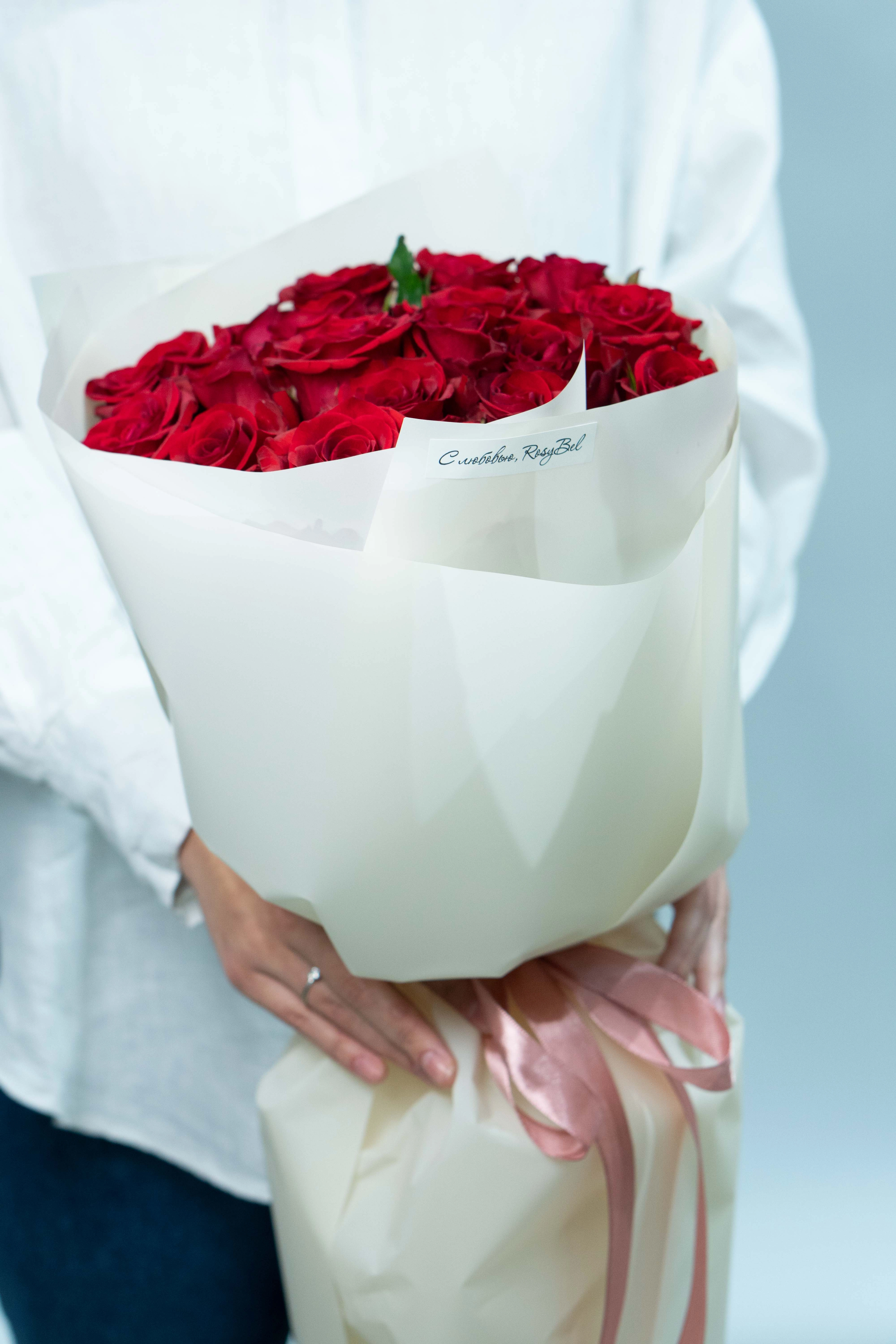 Картинка Букет из 19 роз сорта Игл 40 см