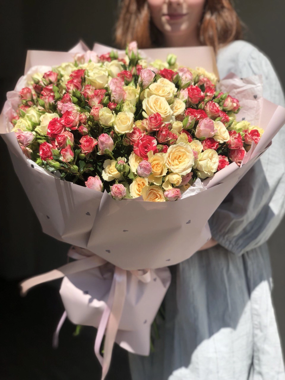 Картинка Букет из 35 кустовых роз "Непал" 60 см