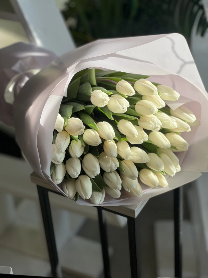 Картинка Букет из 41 белого тюльпана