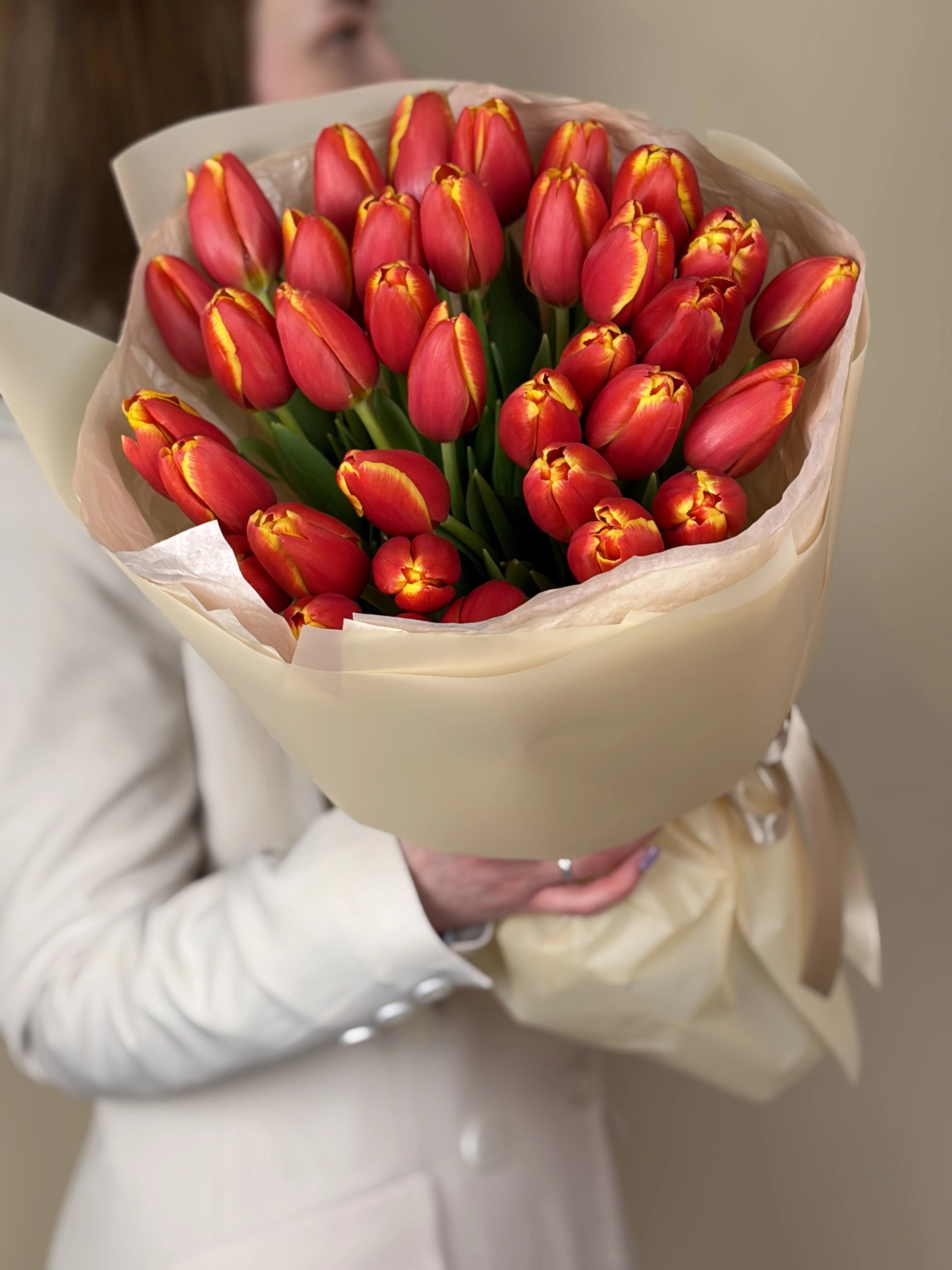 Картинка Букет из 35 тюльпанов  «Огненный Танец»