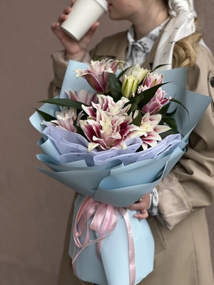 Картинка Букет из лилий "Розовое облако"