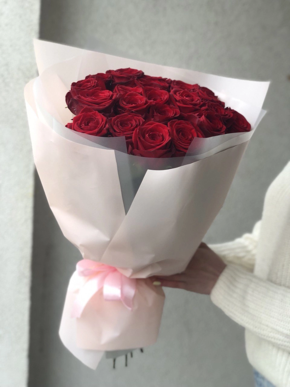 Картинка Букет из 25 красных роз "Мисс" 70 см
