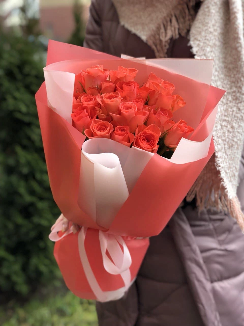 Картинка Букет из 23 роз "Илиос" 50 см