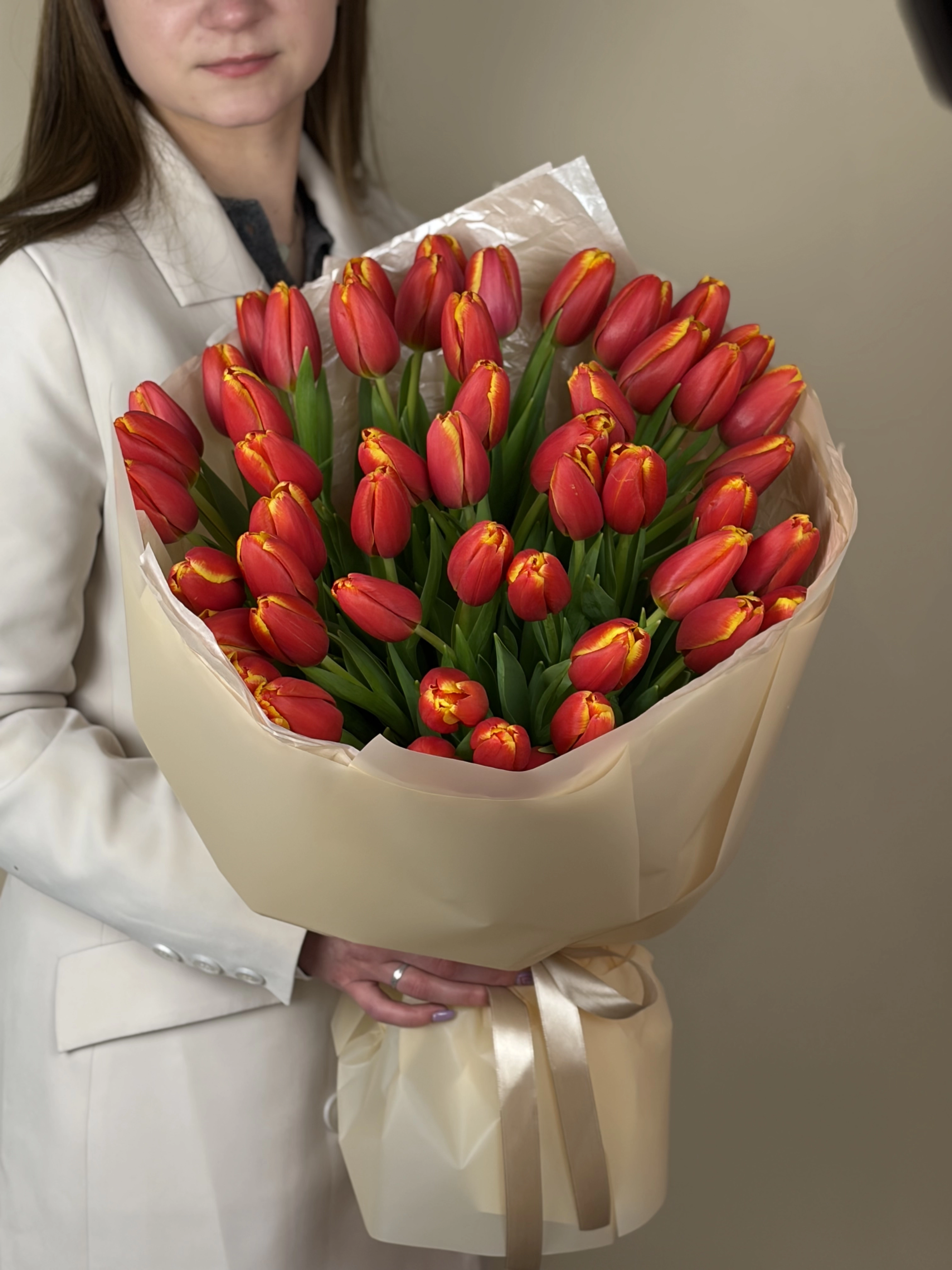 Картинка Букет из 51 тюльпана «Тропический Закат»