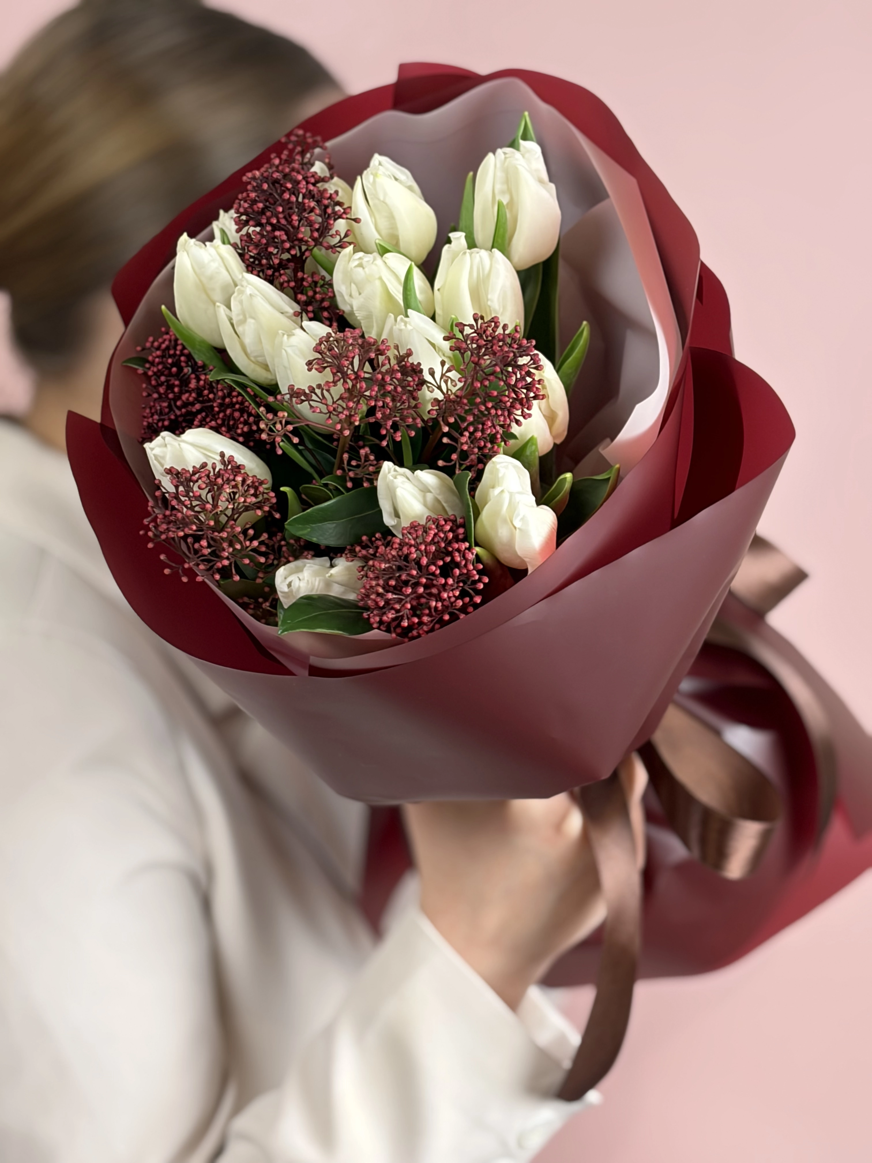 Картинка Букет из 15 тюльпанов «Зимняя Вишня»