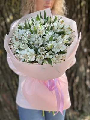 Картинка Букет из 21 альстромерии "Флер"