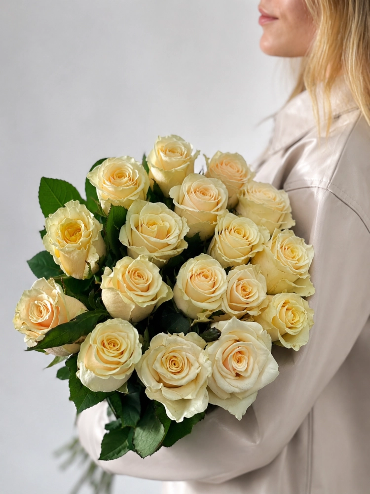 Картинка Букет из 15 роз Талея 40см