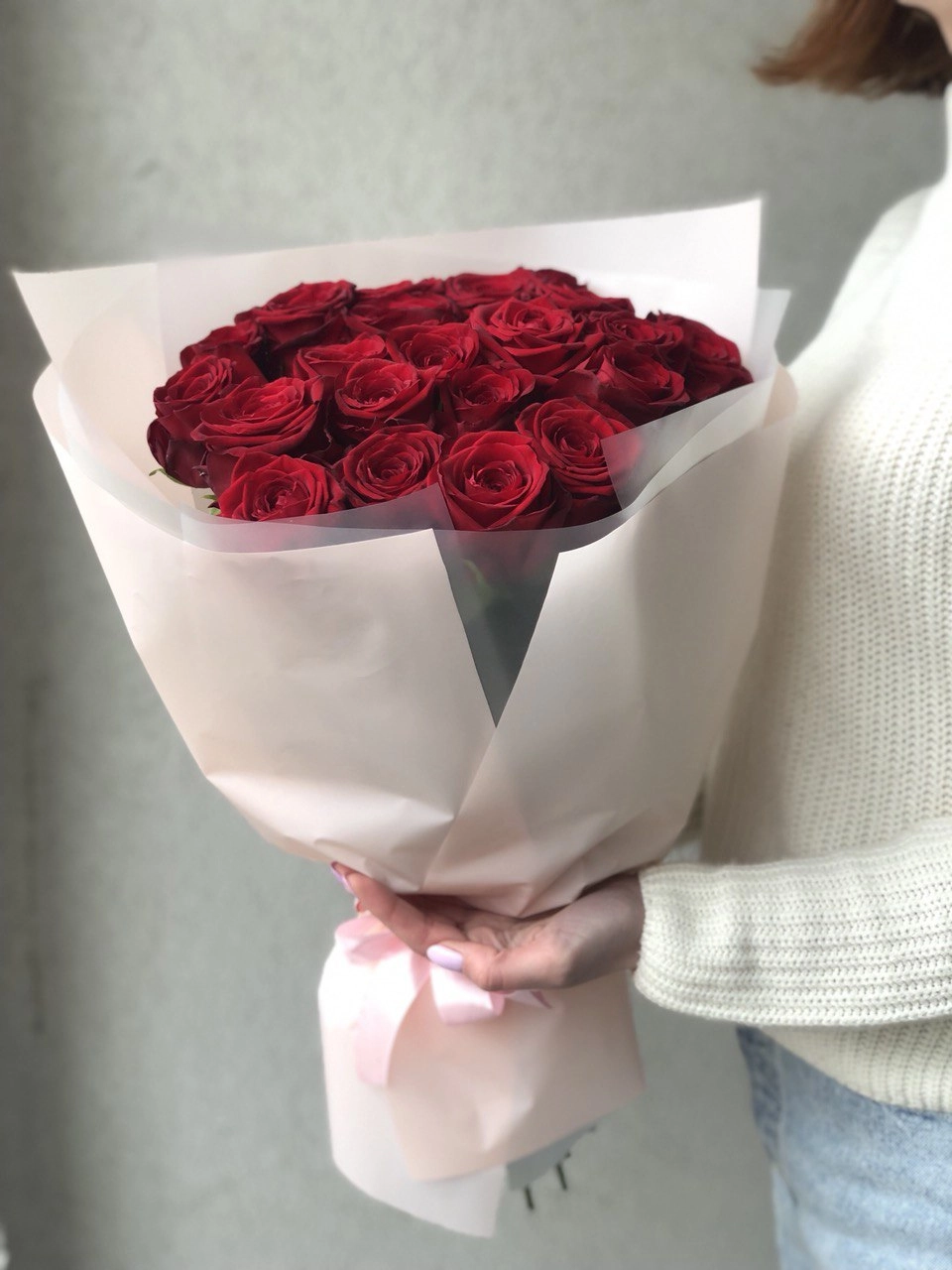 Картинка Букет из 25 красных роз "Мисс" 60 см