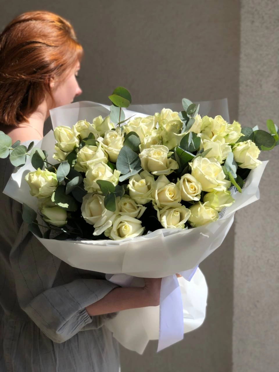 Картинка Букет из 31 роз "Айсберг " 80 см