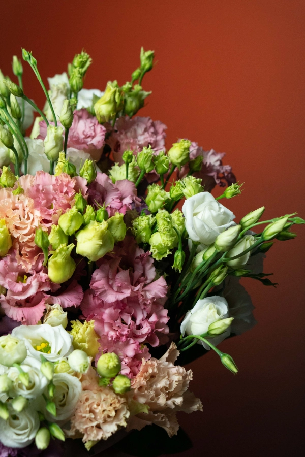 Картинка Букет из 15 эустом "Конфетти"