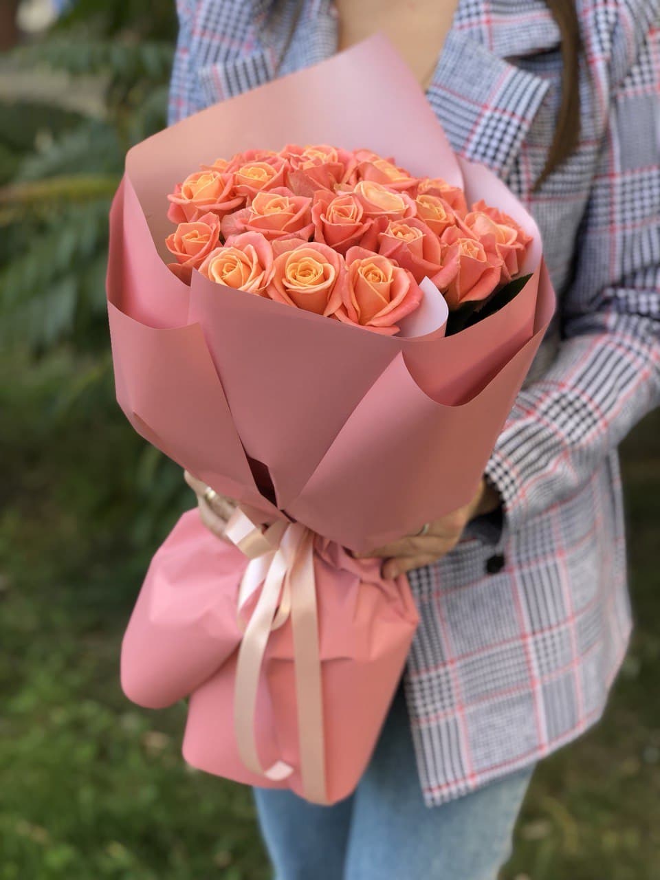 Картинка Букет из 25 роз "Принцесса " 80 см