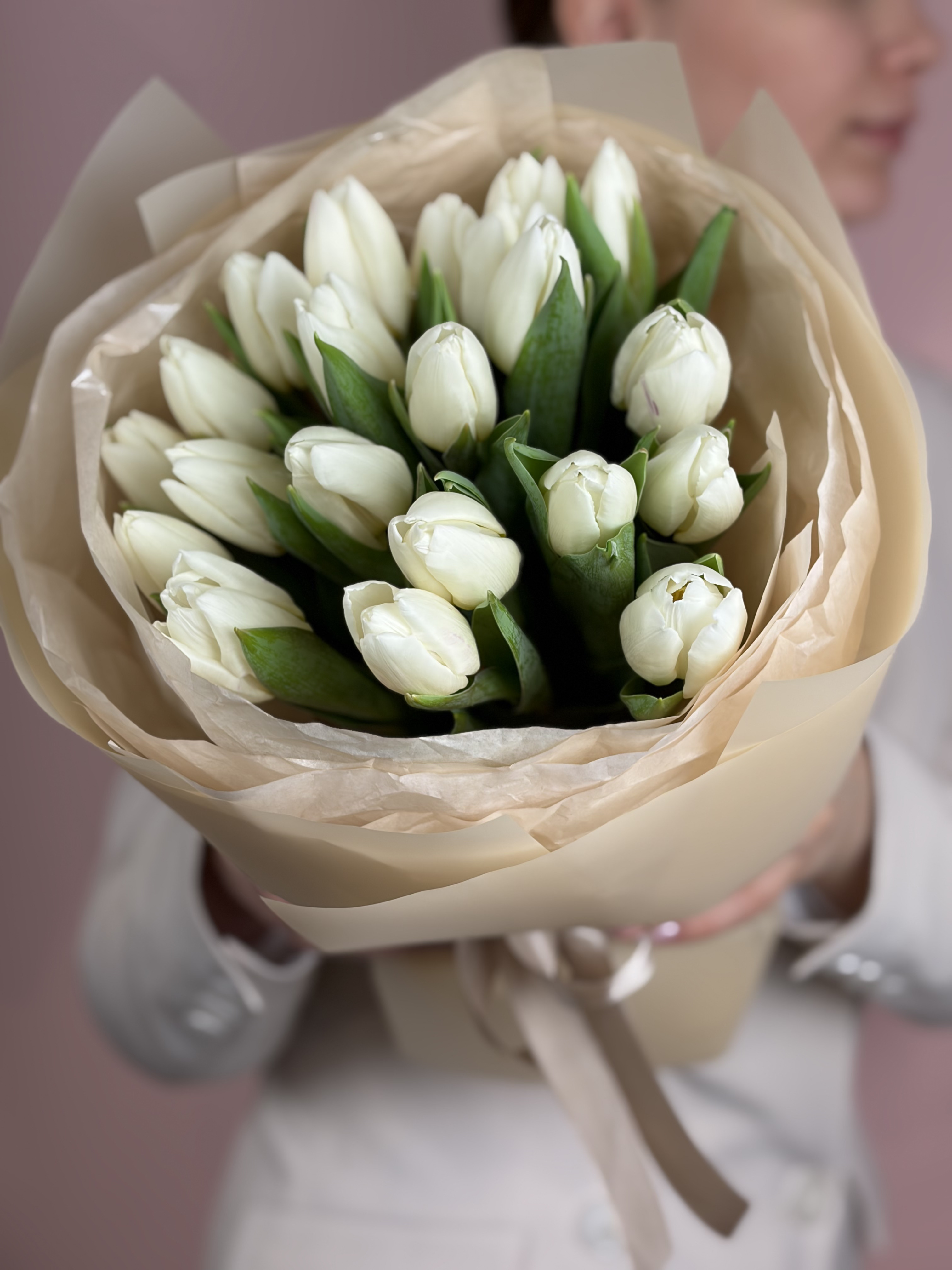 Картинка Букет из 21 тюльпана "Лунный свет"