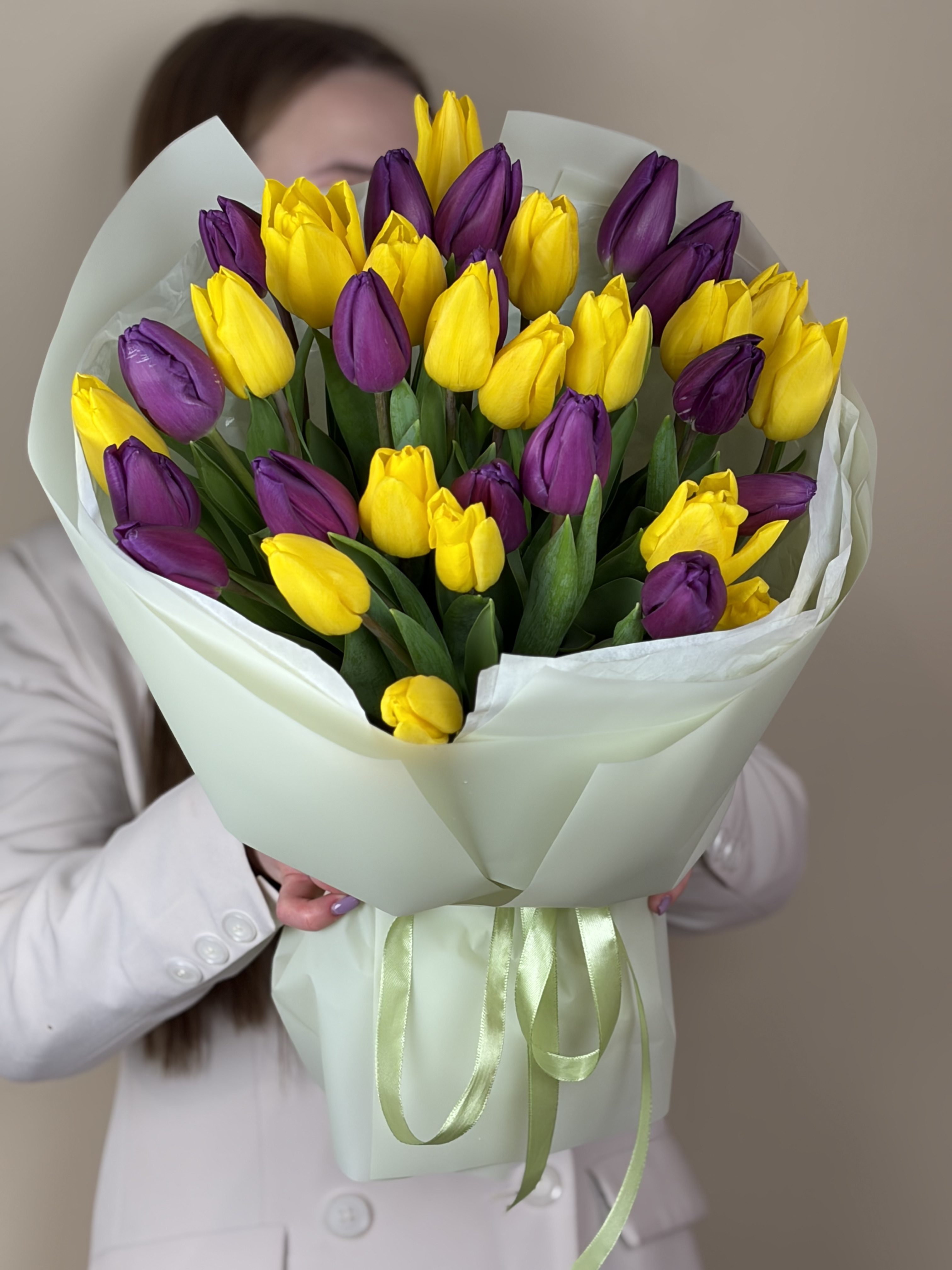 Картинка Букет из 35 тюльпанов "Королевское Танго"