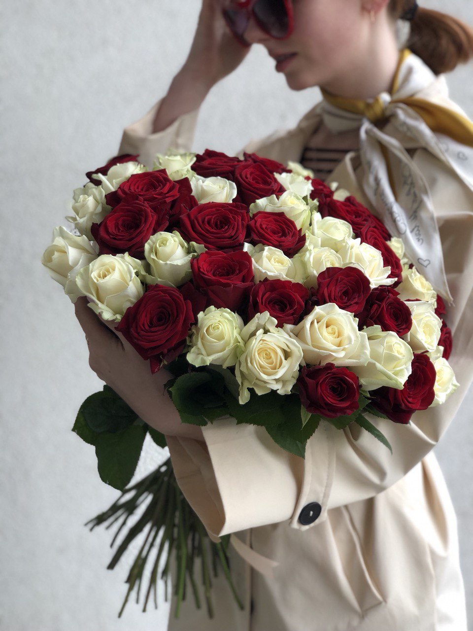 Картинка Букет из 51 розы "Дуо"  50 см