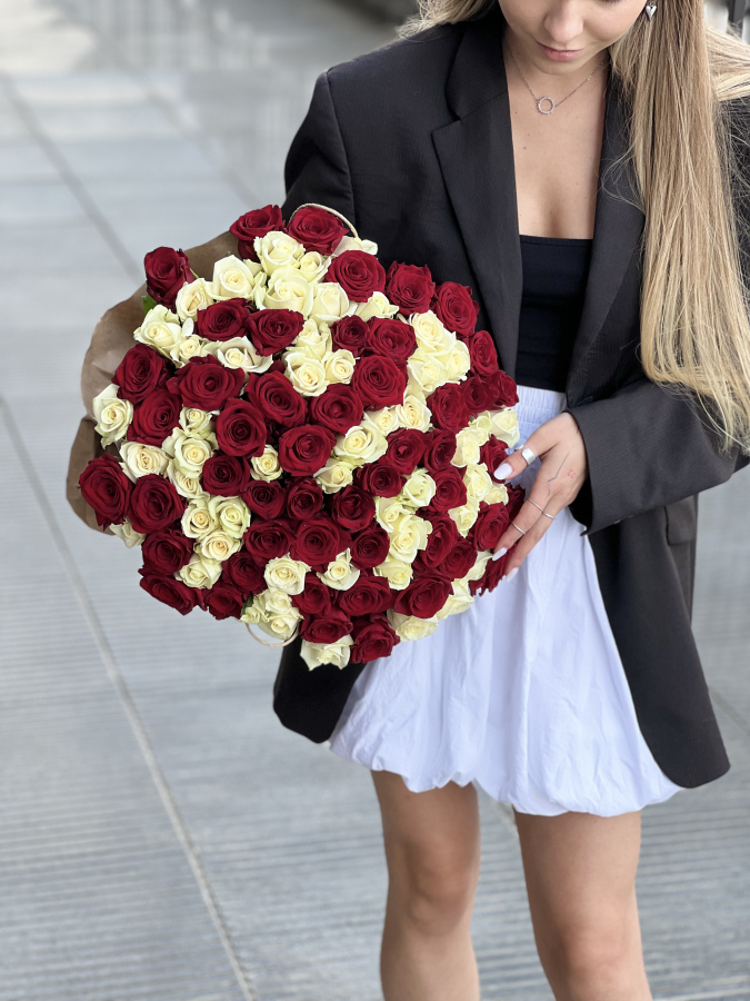 Картинка Букет из 75 роз "Монро" 80 см