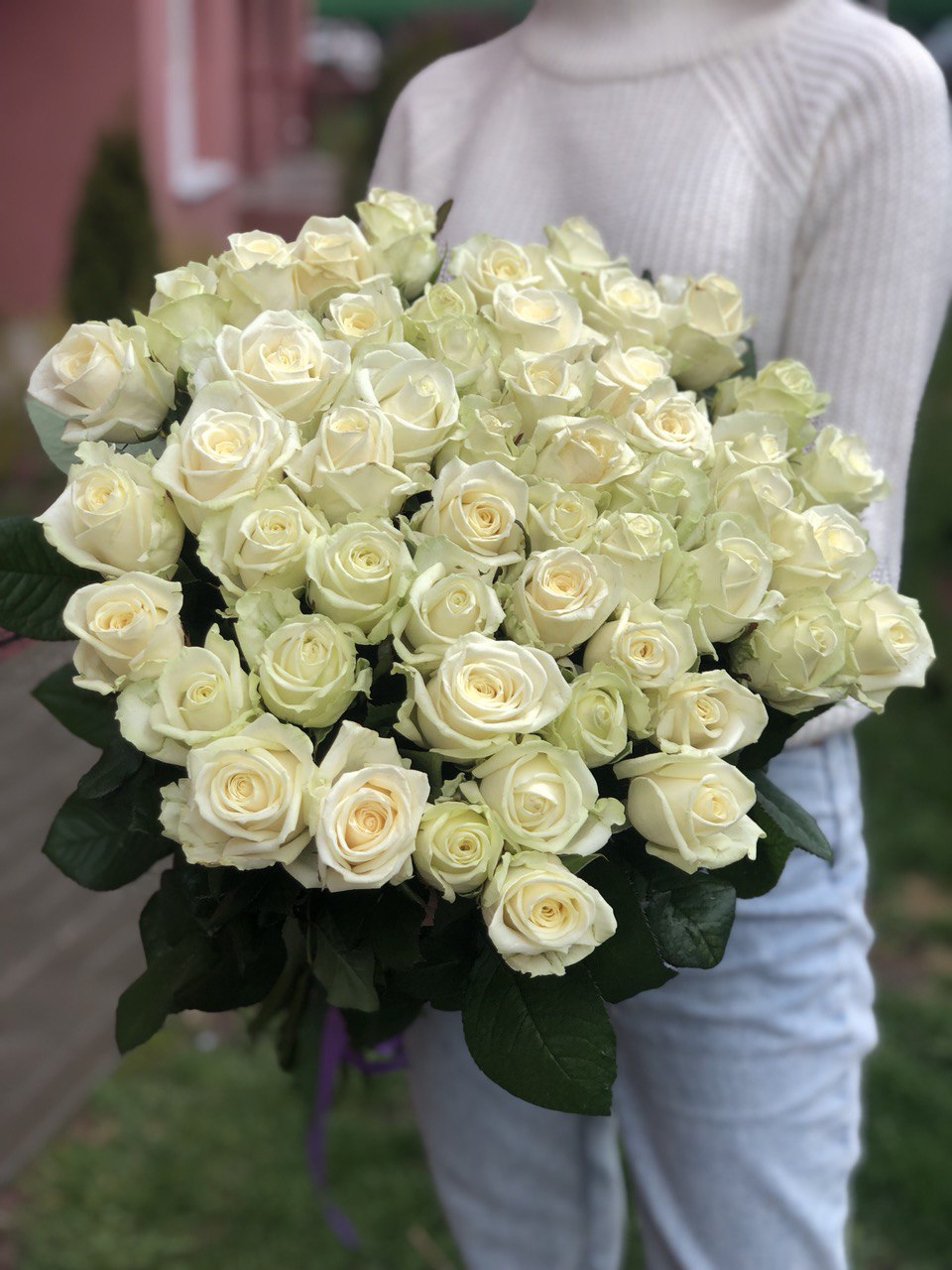 Картинка Букет из 51 розы Аваланж "Аркадия" 70 см