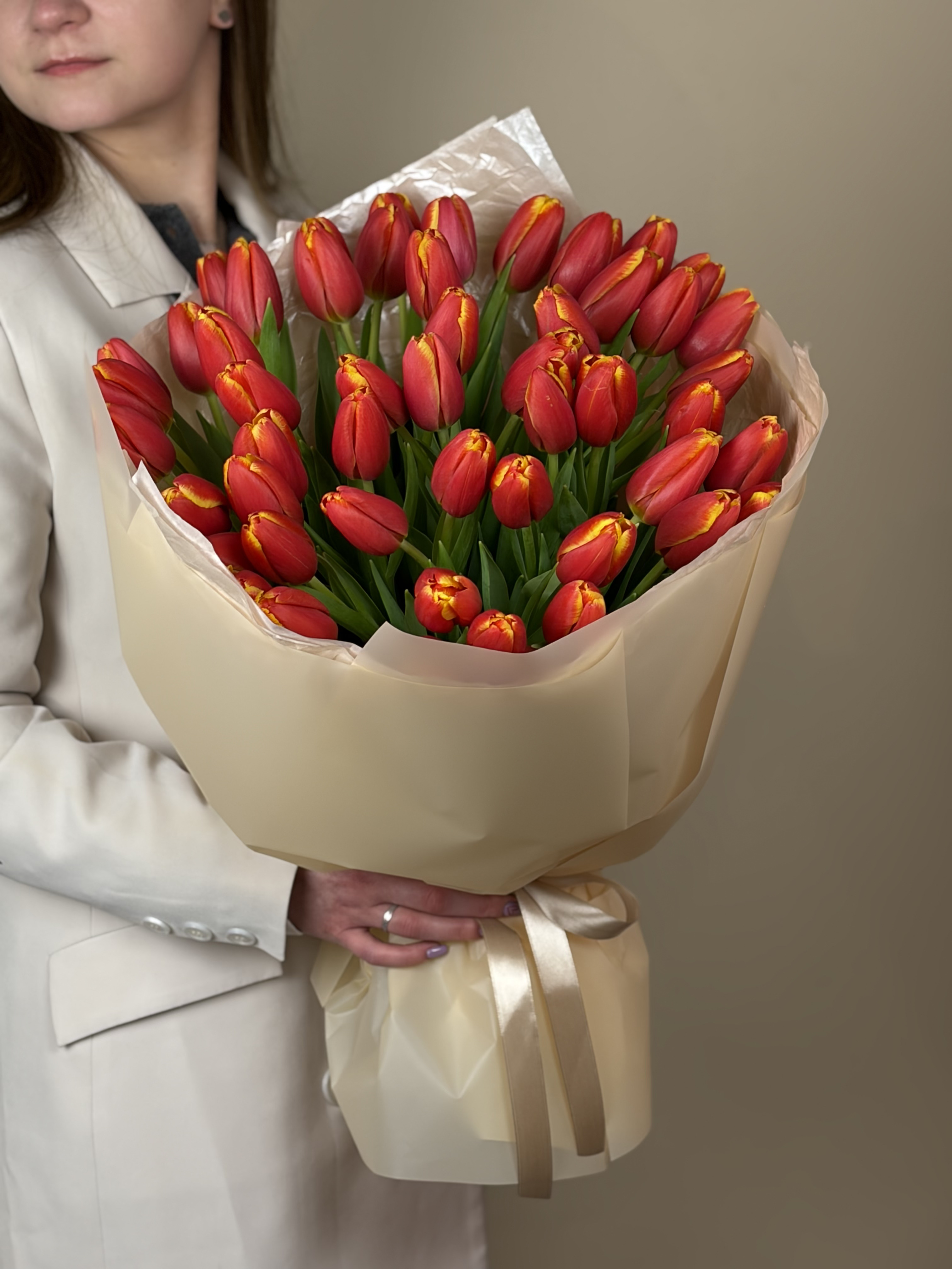 Картинка Букет из 51 тюльпана «Тропический Закат»