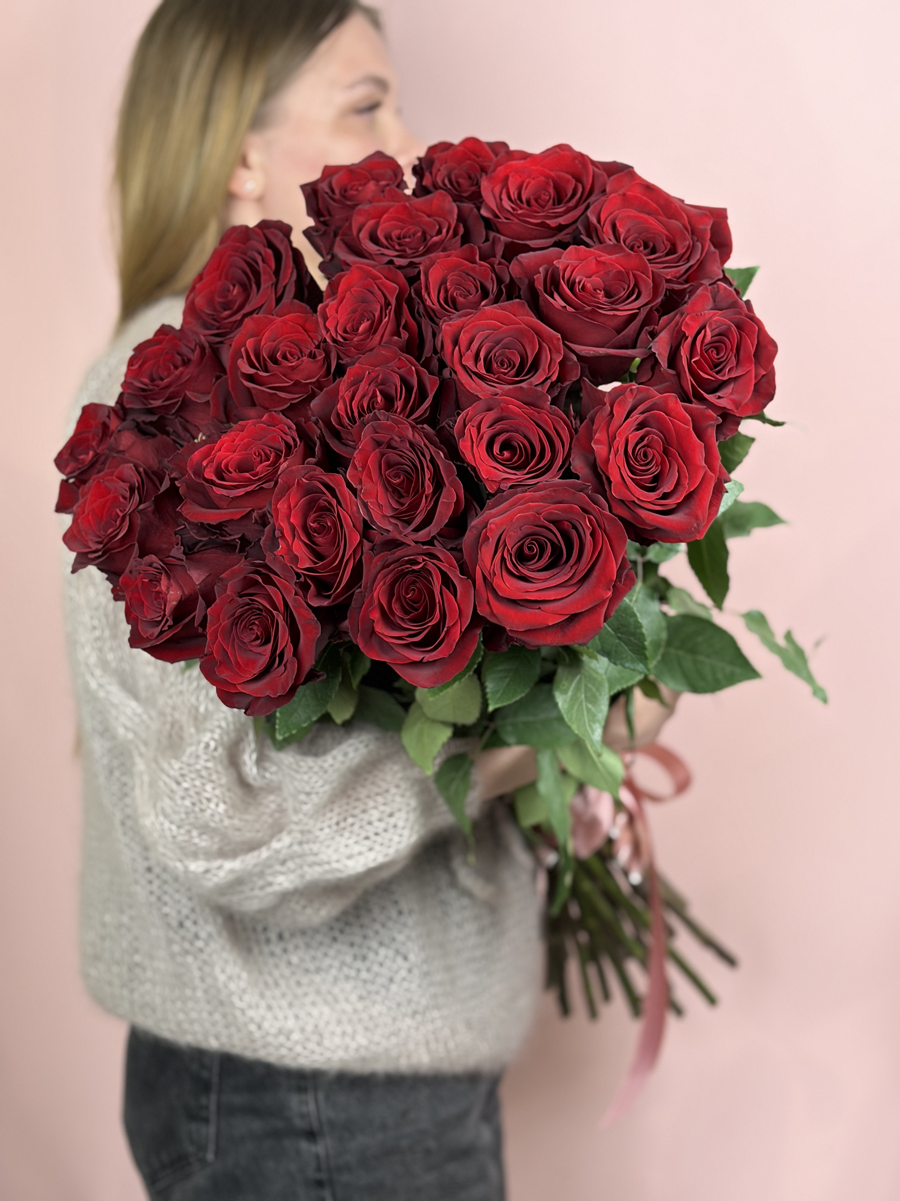 Картинка Букет из 25 роз Эксплорер 100см