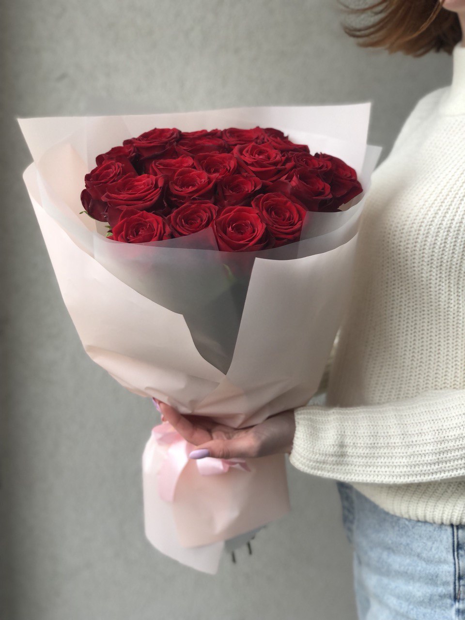 Картинка Букет из 25 красных роз "Мисс" 60 см