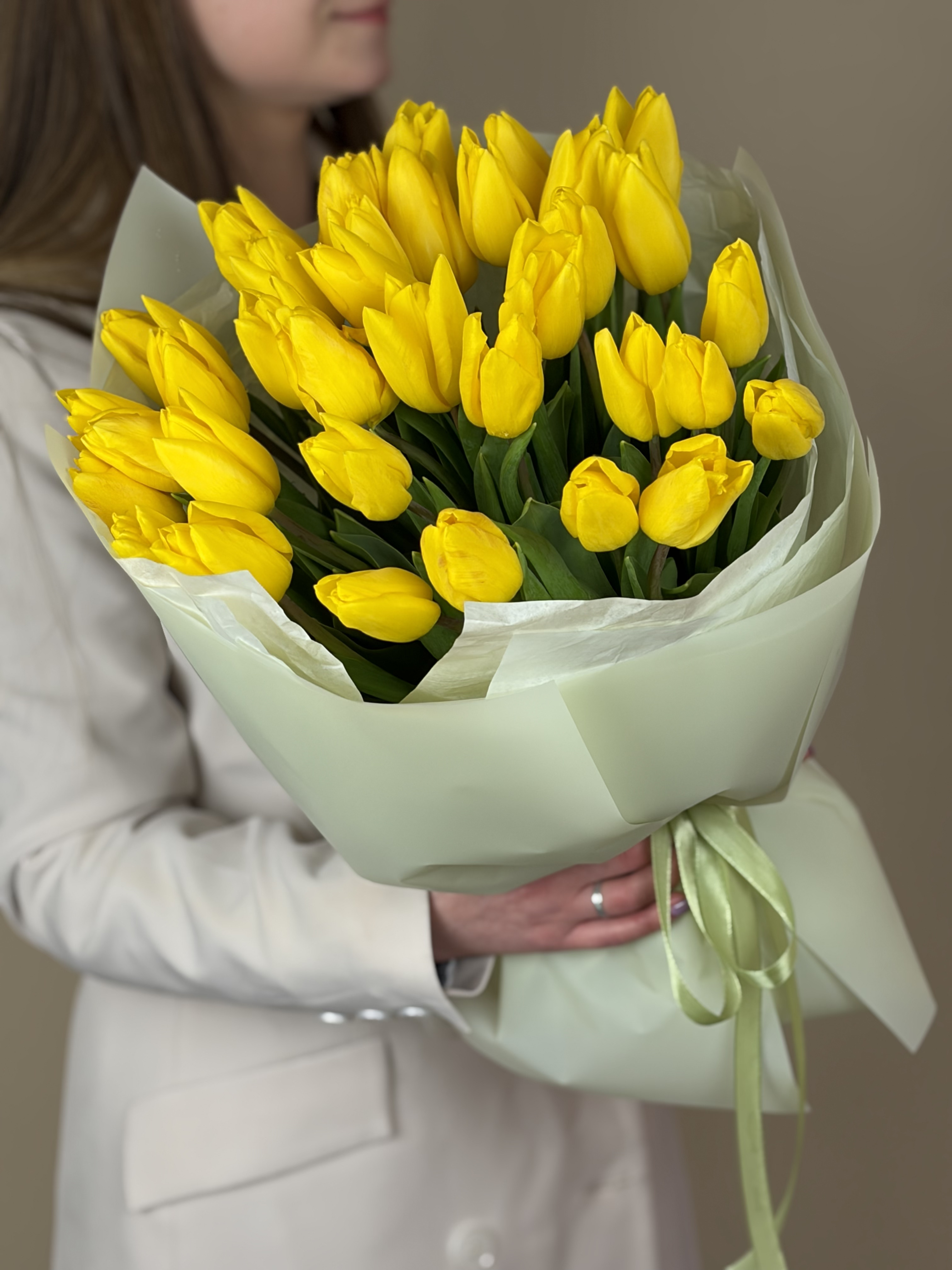 Картинка Букет из 35 тюльпанов "Солнечный Эликсир"