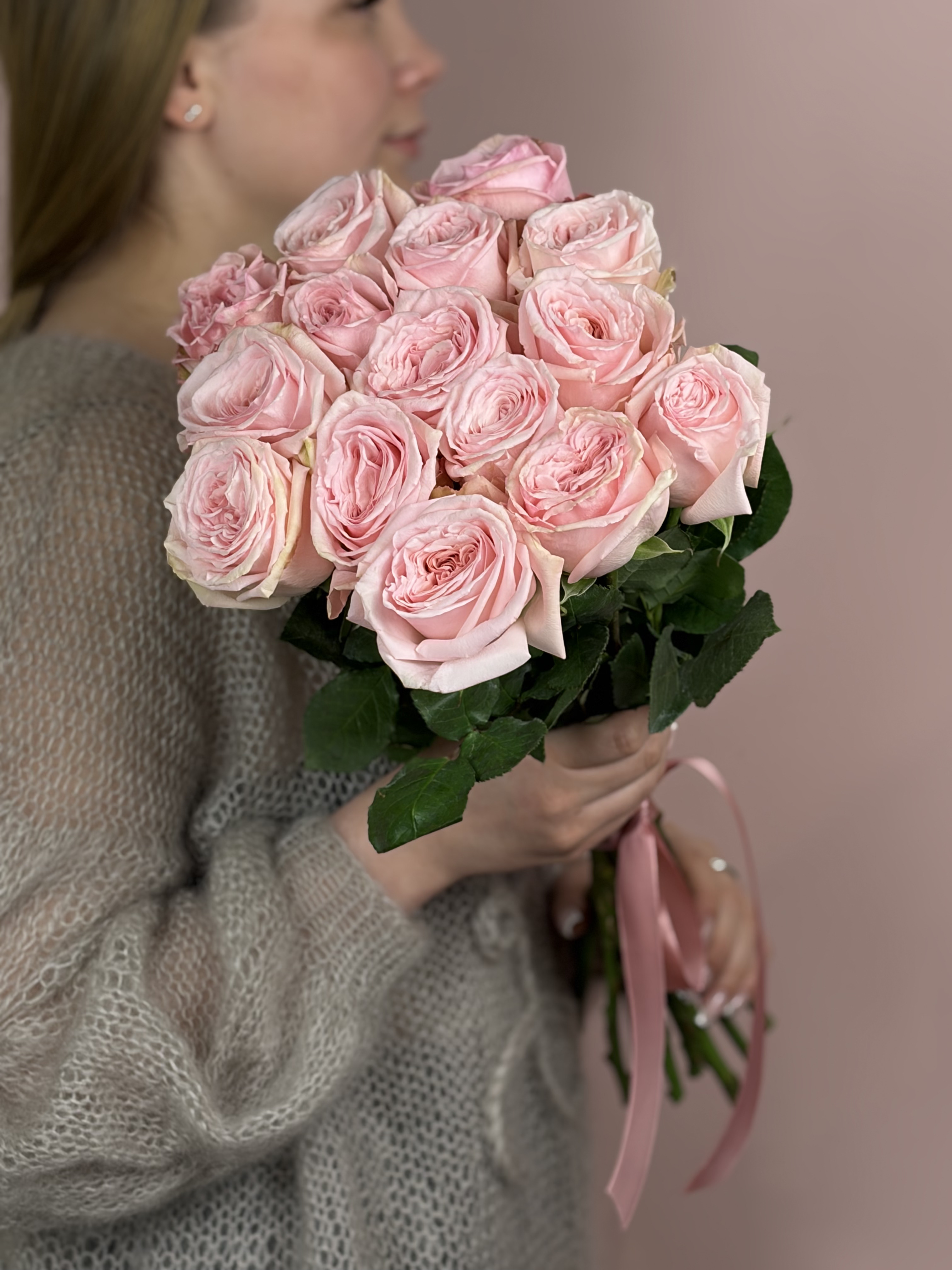 Картинка Букет из 15 роз Пинк Охара 70см