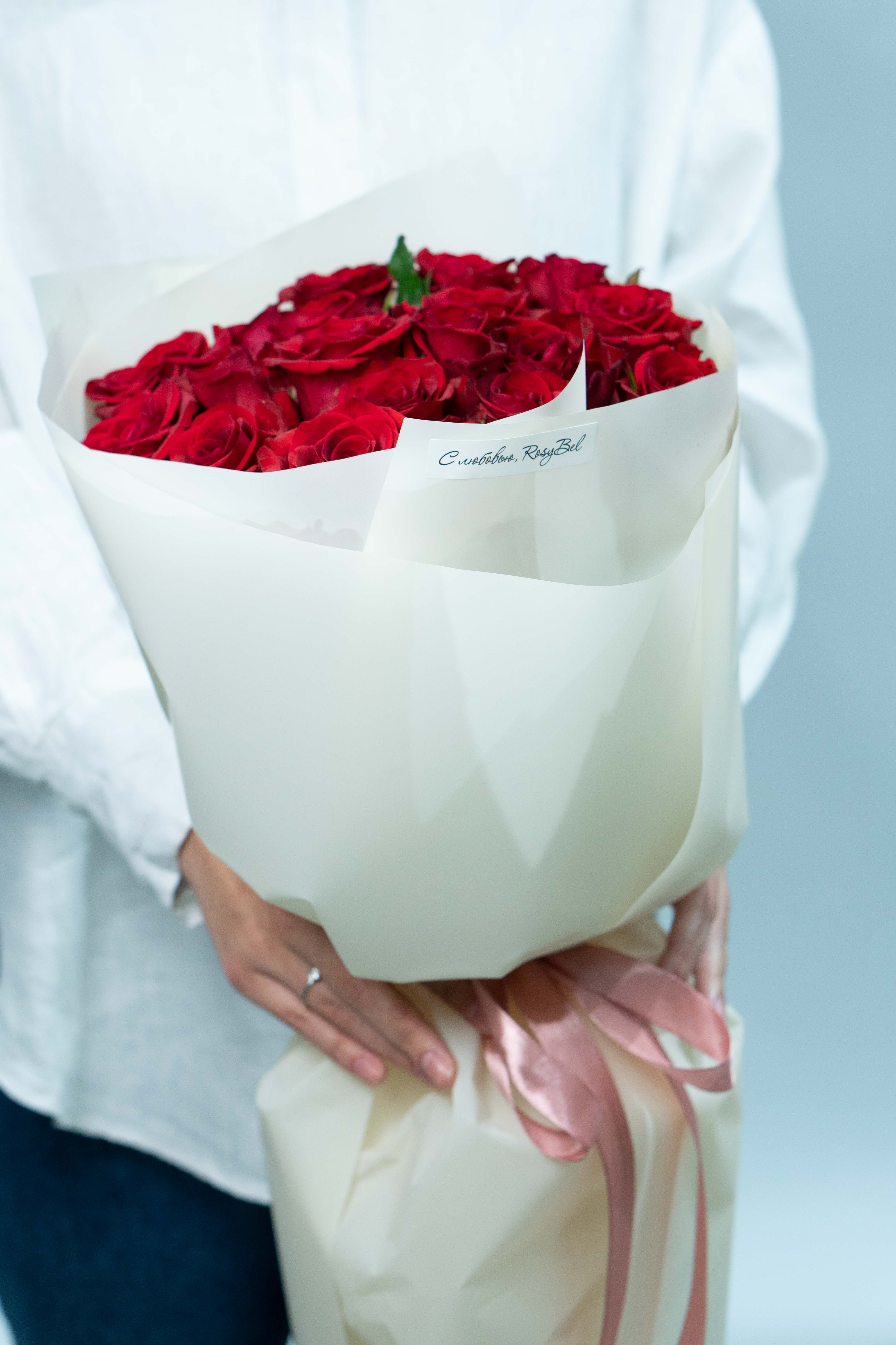 Картинка Букет из 19 роз сорта Игл 60 см