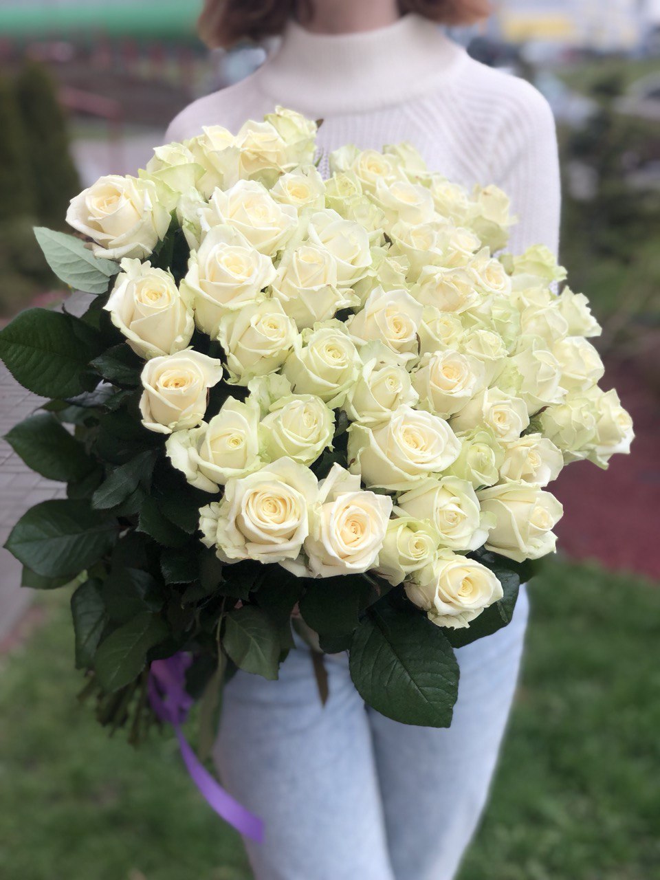 Картинка Букет из 51 розы Аваланж "Аркадия" 70 см