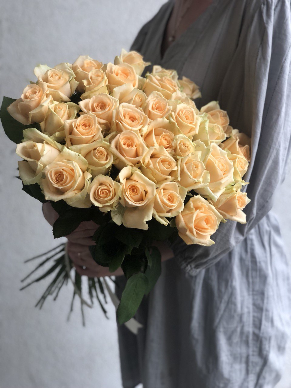 Картинка Букет из 35 роз "Гималаи" 80 см